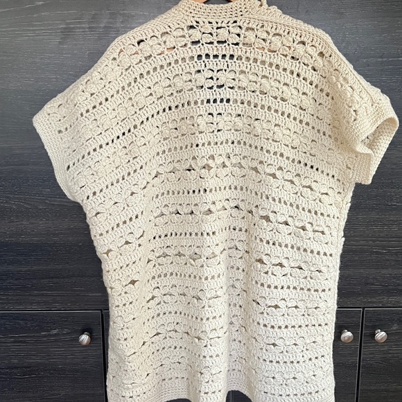 Handmade Oversized Crocheted Wool Cream Vest with Vintage Buttons XL-XXL - Picture 7 of 10